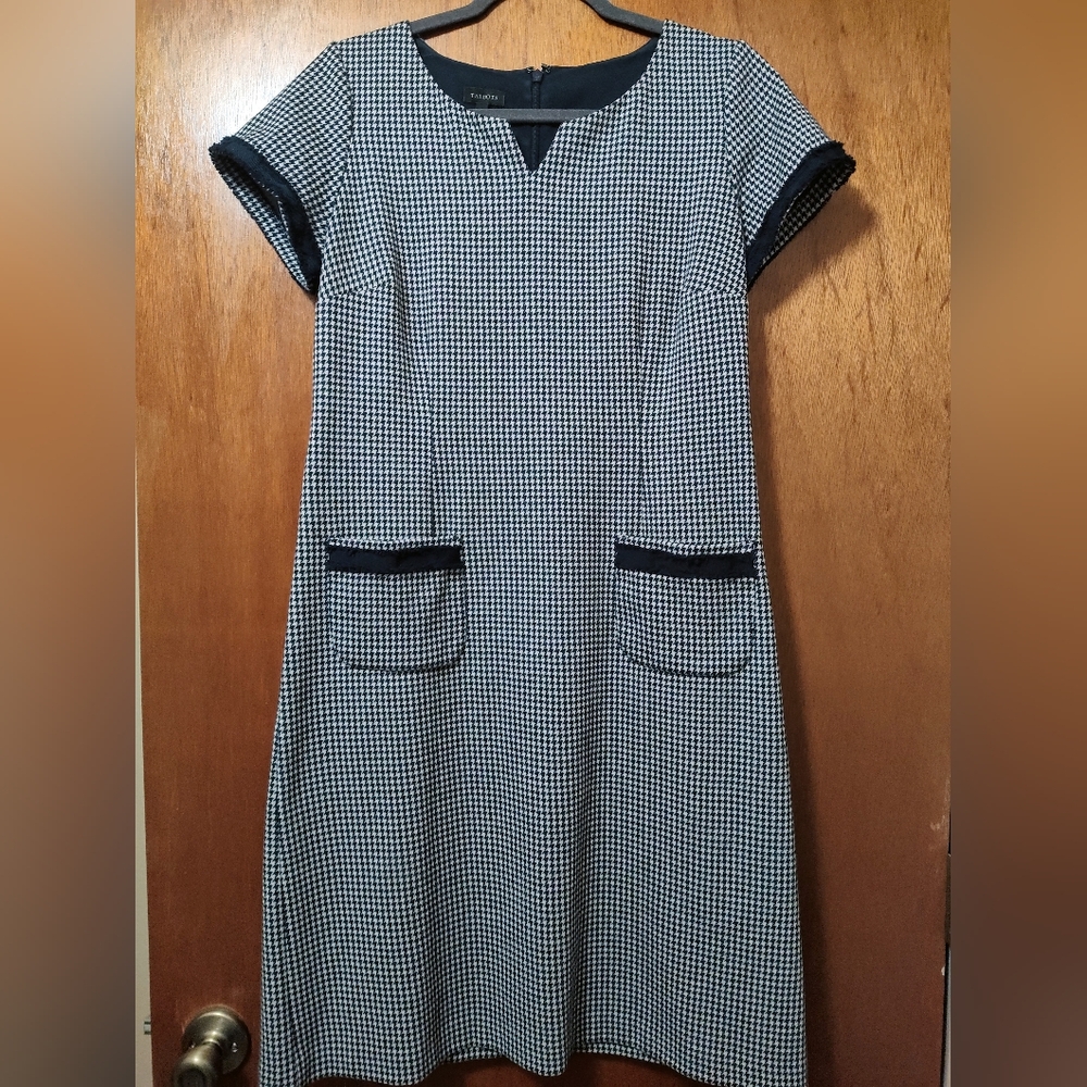 Talbots Houndstooth Shortsleeve Dress with Pockets Size 8